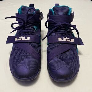 Nike Lebron Soldier 9 Summit Lake Hornets 749417-510 Sneakers